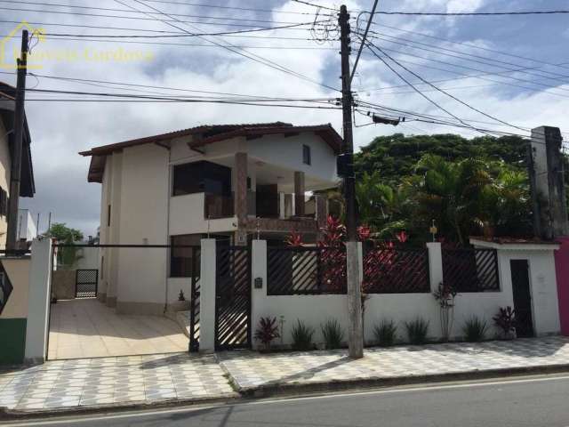 Casa com 4 quartos à venda no Centro, Bertioga , 332 m2 por R$ 2.100.000