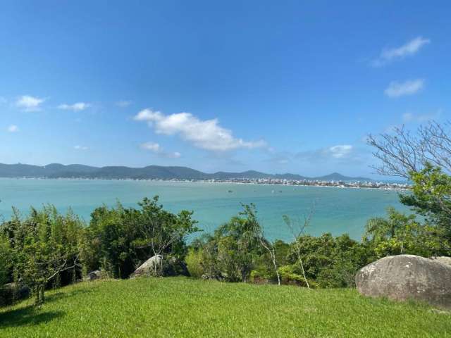 Excelente Área á venda na Praia da TAINHA (Oportunidade)