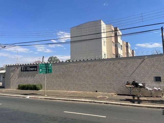 Apartamento de 75m², Americana, 02 Quartos, 02 Banheiros, Térreo, 200k, Financia