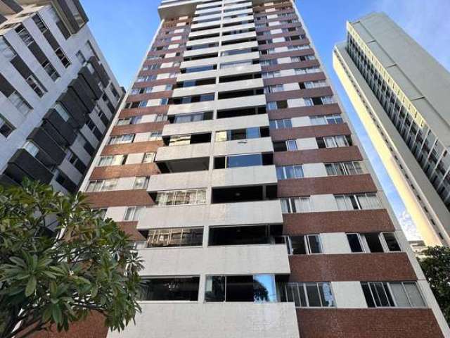 Apartamento para alugar com 3 quartos sendo 2 suítes com 220m² por R$ 7.500,00