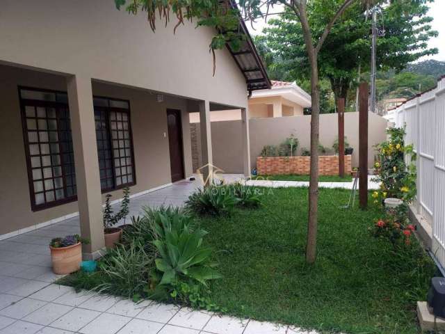 Casa com 4 dormitórios à venda, 204 m² por R$ 1.380.000 - Canasvieiras - Florianópolis/SC