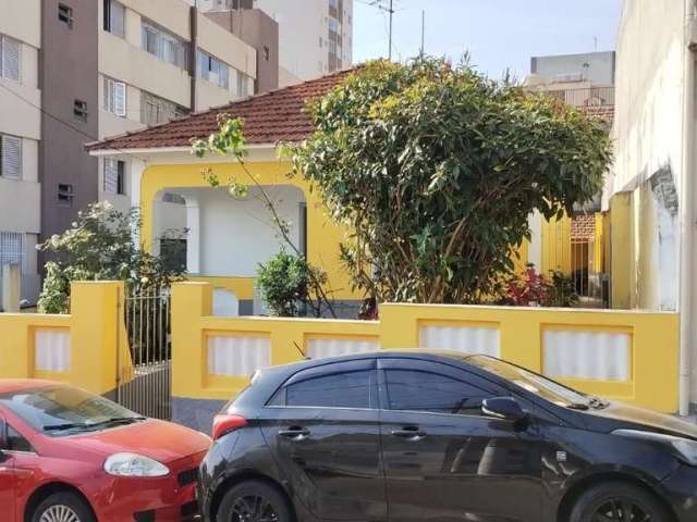 Confortável casa tipo  para venda com 2 quartos, 220m²