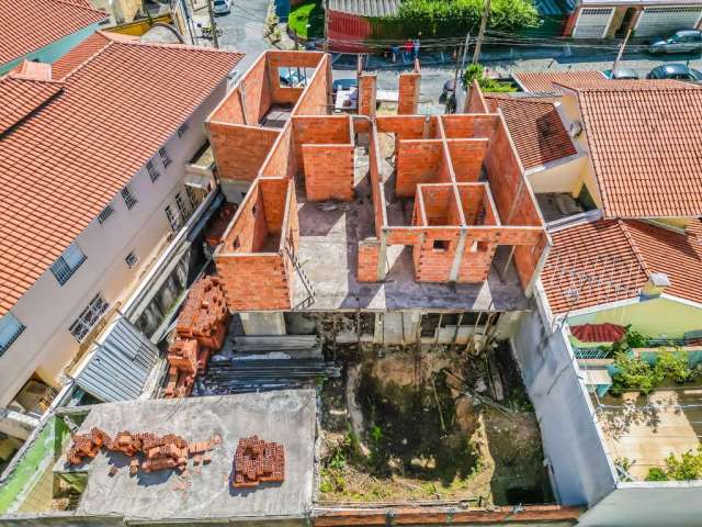 Versátil casa de vila  para venda, 329m²