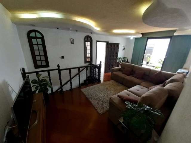 Casa com 4 quartos, piscina no Jardim Nosso Lar, Cidade Ademar