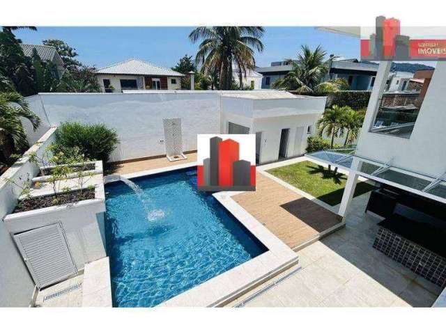 Casa de 458m², 5 suítes, 6 vagas, Condomínio Acapulco - Guarujá - SP