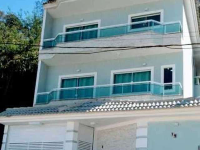 Casa em condomínio fechado com 4 quartos à venda na Estrada Curumau, Taquara, Rio de Janeiro por R$ 577.500