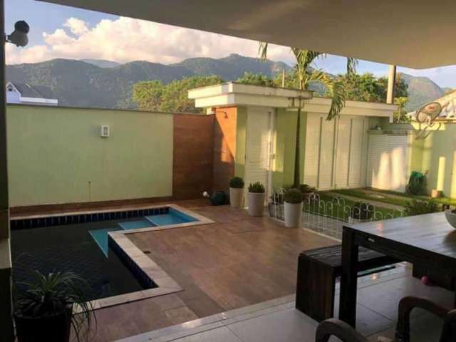 Casa em condomínio fechado com 3 quartos à venda na Rua Salomão Malina, Vargem Pequena, Rio de Janeiro, 270 m2 por R$ 1.199.000