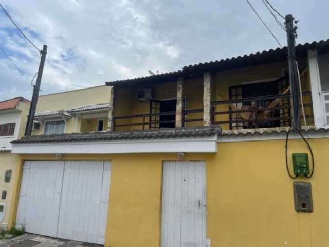 Casa em condomínio fechado com 3 quartos à venda na Rua Célio Fernandes dos Santos Silva, Vargem Pequena, Rio de Janeiro, 180 m2 por R$ 499.000