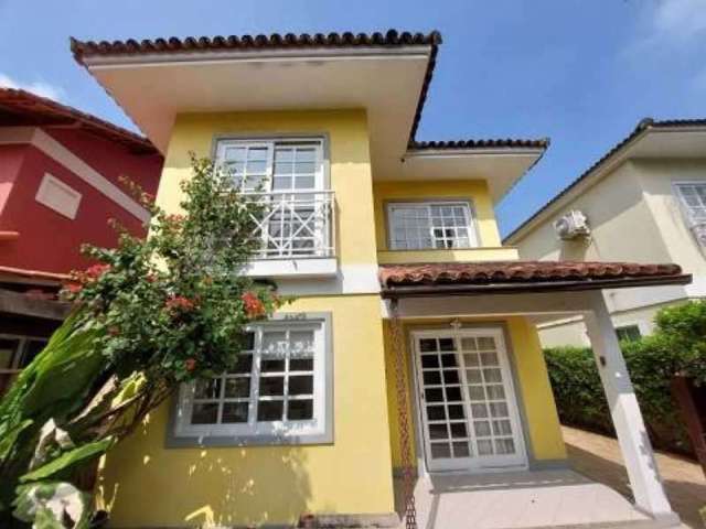 Casa em condomínio fechado com 4 quartos à venda na Estrada dos Bandeirantes, Vargem Pequena, Rio de Janeiro, 107 m2 por R$ 749.900