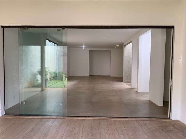 Casa com 3 quartos à venda no Jardim Karaíba, Uberlândia  por R$ 1.180.000