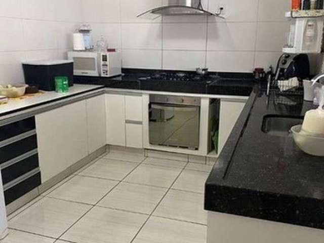 Casa com 3 quartos à venda no Santa Rosa, Uberlândia  por R$ 490.000