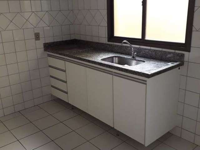 Apartamento com 2 quartos à venda no Santa Mônica, Uberlândia  por R$ 240.000