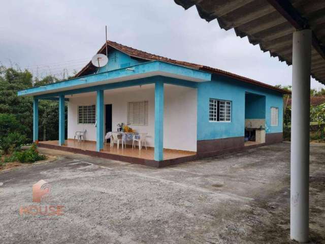 Casa com 3 dormitórios à venda, 150 m² por R$ 500.000 - Condomínio Mont Clair - Santa Isabel/SP