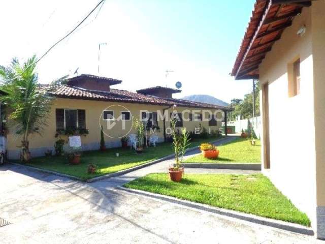 Casa em condomínio fechado com 2 quartos à venda na Avenida Fioravante Paschoalim, 1000, Martim de Sá, Caraguatatuba, 56 m2 por R$ 320.000