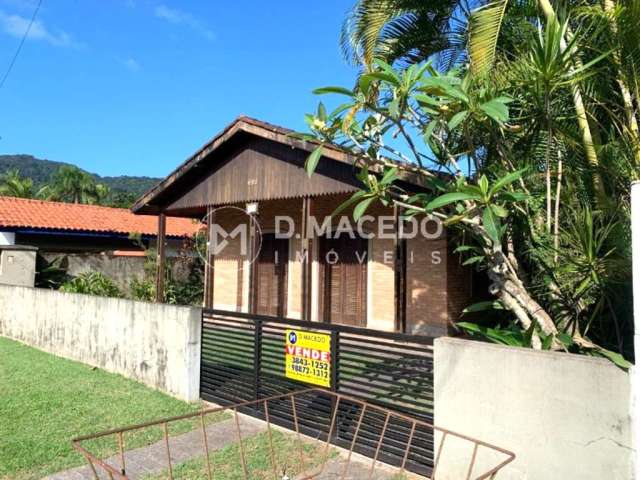 Casa em condomínio fechado com 4 quartos à venda na RUA ILHABELA, 695, Praia da Lagoinha, Ubatuba por R$ 1.600.000