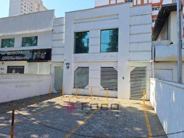 Espaçosa sala comercial de 250m² para locação