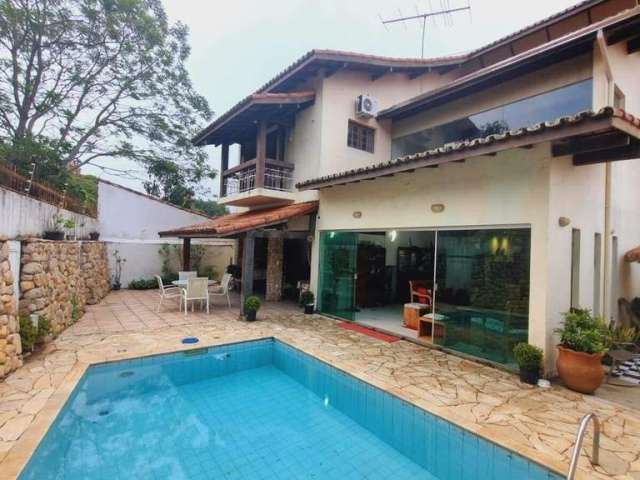 Casa com três suítes, 375m² por R$ 2.350.000,00 - Jardim Esplanada