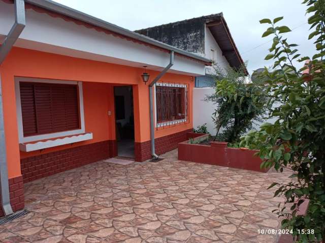 Casa para aluguel 02 Dormitórios com Edicula, Sabaúna