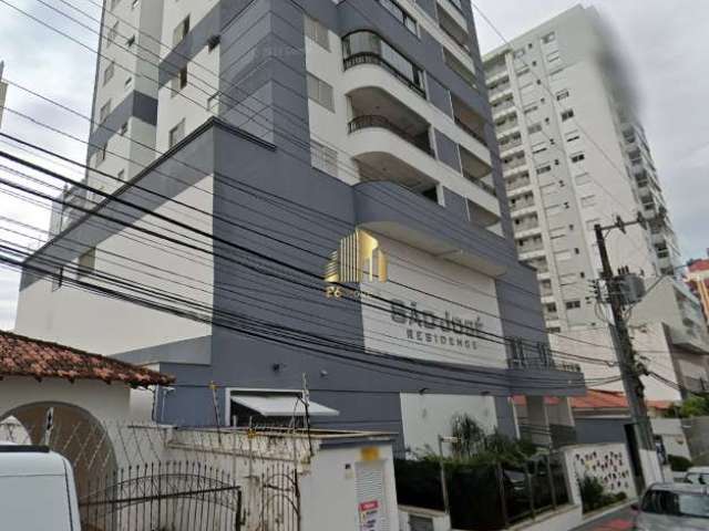 Apartamento à venda, no Bairro Kobrasol, São José-SC, com 3 quartos, sendo 1 suíte, com 1 vaga