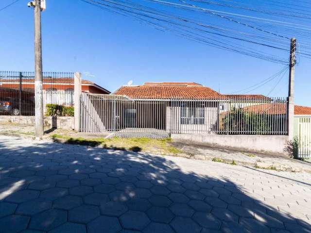 Casa de condomínio, em localização privilegiada no bairro Alto Boqueirão