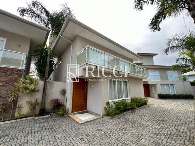 Casa em condomínio na Praia da Baleia