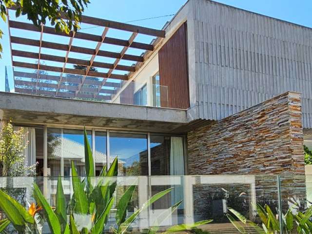 Casa com 4 dormitórios à venda, 545 m² por R$ 5.990.000 - Campo Comprido - Curitiba/PR