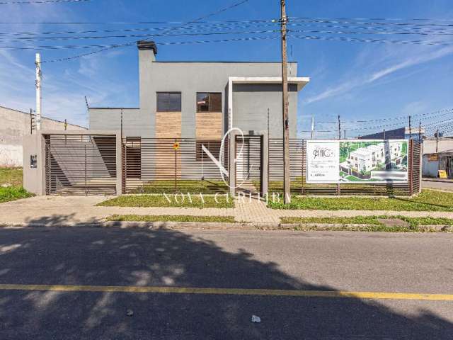 Sobrado com 3 dormitórios à venda, 139 m² por R$ 829.000 - Pinhais/PR