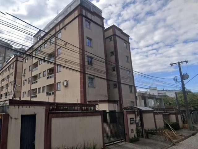 Apartamento à venda no Atiradores