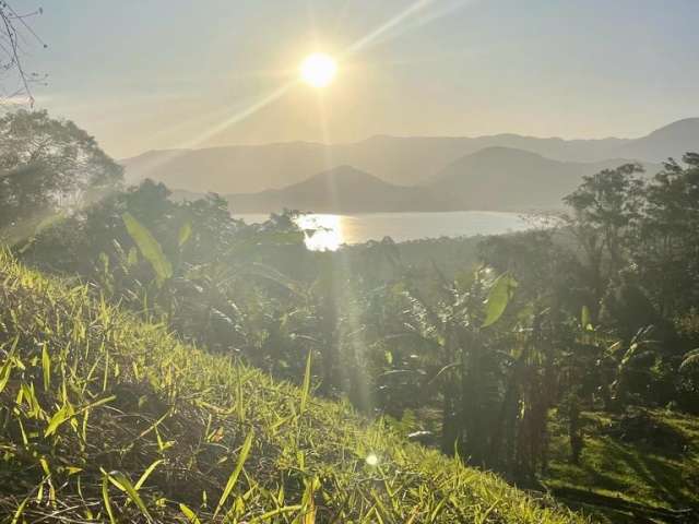 Propriedade exclusiva na Praia da Almada, Ubatuba