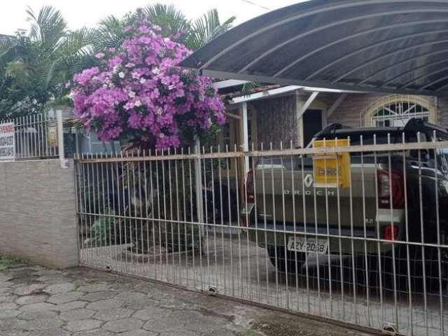 Casa com 2 quartos à venda na Maria Anastacia de Sousa, 99, Roçado, São José por R$ 430.000