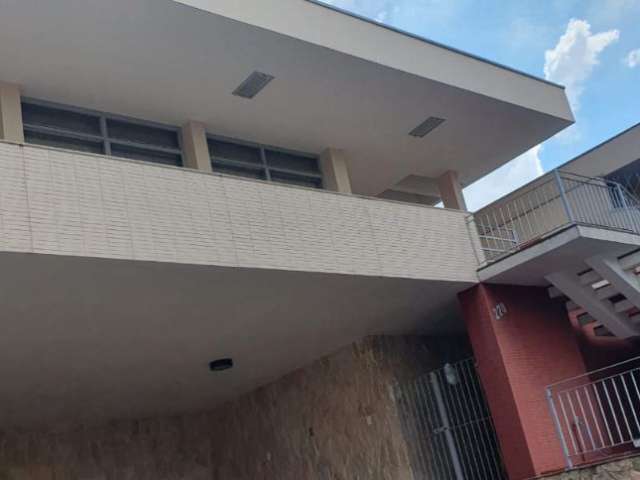 Excelente casa para locação, no bairro  Anhangabaú  em Jundiaí, SP