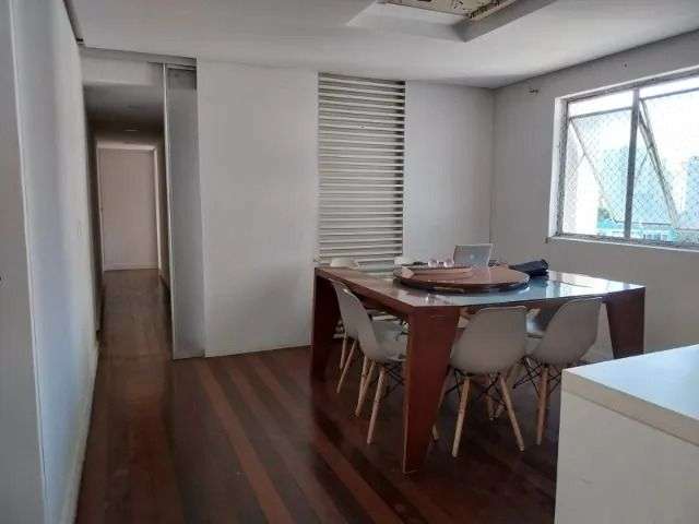 Aluga-se esse lindo apartamento no derby com 150m2