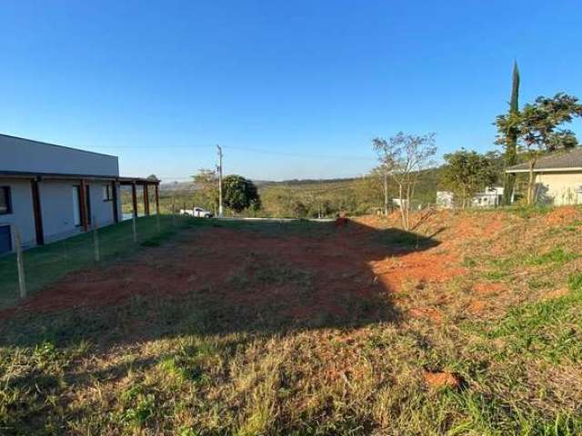 Terreno em Condomínio à Venda em Caçapava-SP  1.200 m² no Condomínio Terras de Santa Mariana