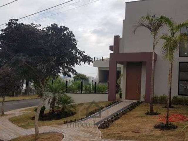 Casa sobrado em condomínio com 3 quartos no Condomínio Reserva da Mata - Bairro Jardim Panorama em Vinhedo