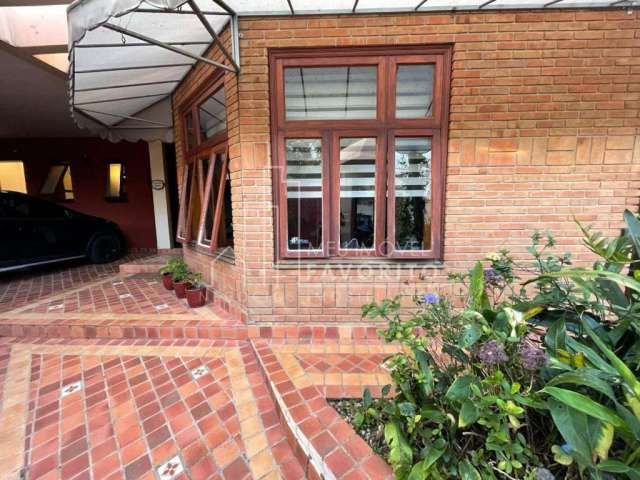 Vende-se Belíssima Casa 461mt  AC  JARDIM SAMAMBAIA- JUNDIAÍ SP- R  1.700.000,00