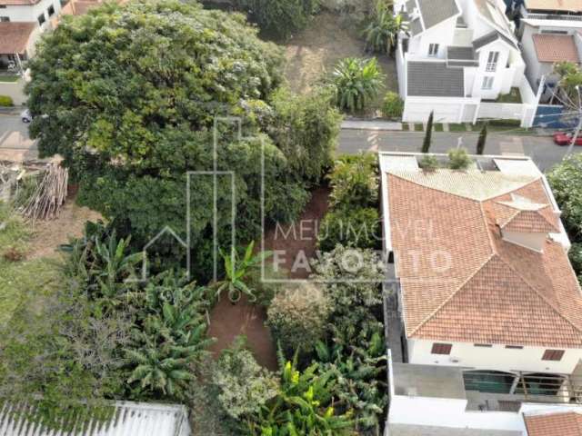 Vende-se Terreno de Alto Padrão, 350m  por R 525.000,00 - Jardim Samambaia.