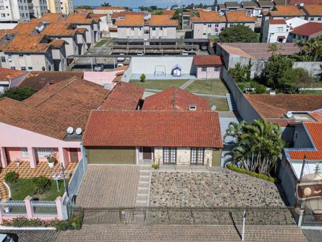 Casa com 3 dormitórios(1 suíte) à venda, 353 m² por R$ 950.000 - Rua Dr. João Cecy Filho-Uvaranas - Ponta Grossa/PR