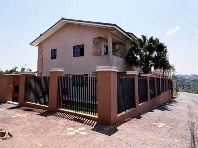 Casa com 4 quartos à venda no Uvaranas, Ponta Grossa , 321 m2 por R$ 1.350.000