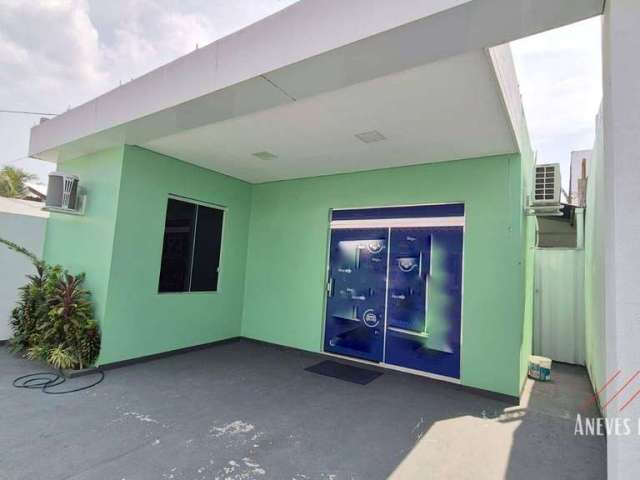 Linda Casa com 3 dormitórios à venda no Conjunto Shangrilá, 270 m² por R$ 550.000 - Parque 10 de Novembro - Manaus/AM