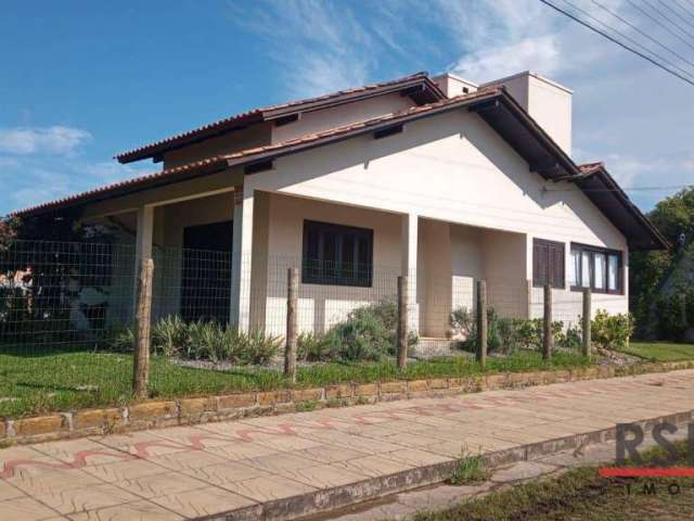 Casa com 3 dormitórios à venda, 120 m² por R$ 550.000,00 - Bellatorres - Passo de Torres/SC