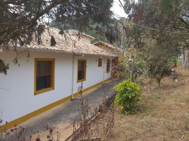 Casa Linear em Terreno de 3.200m2- Recantos dos Lagos- Juiz de Fora