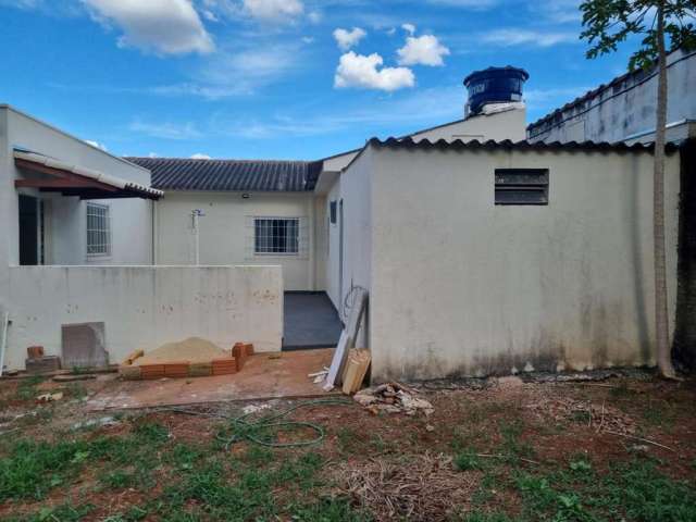 Casa para Venda em Uberlândia, Patrimônio, 3 dormitórios, 1 suíte, 1 banheiro, 2 vagas