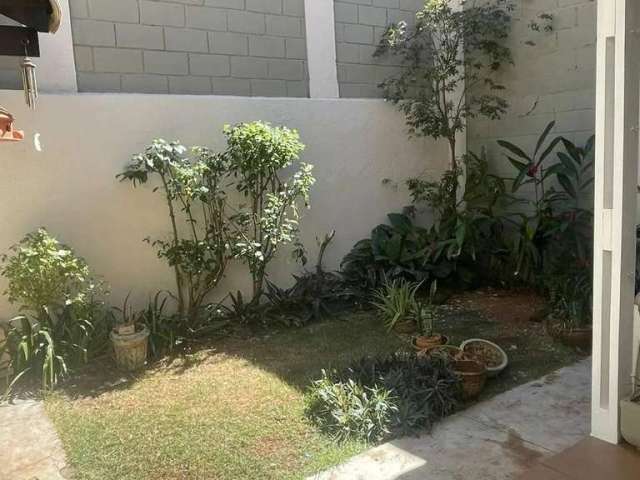 Casa em Condomínio para Venda em Uberlândia, Tubalina, 4 dormitórios, 1 suíte, 2 banheiros, 2 vagas