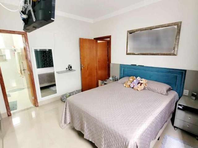 Casa para Venda em Uberlândia, Jardim Inconfidencia, 3 dormitórios, 1 suíte, 2 banheiros, 3 vagas