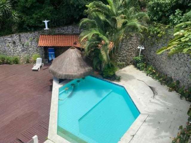 Casa em condomínio fechado com 5 quartos à venda na Avenida Ewerton Xavier, 910, Itaipu, Niterói por R$ 1.500.000