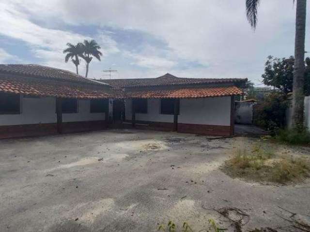 Casa com 3 quartos à venda na Rua Edson Zuzart Jr, 910, Maravista, Niterói por R$ 890.000