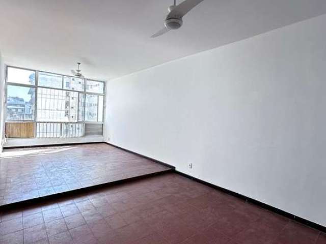 Apartamento com 4 quartos à venda na Rua Presidente Backer, 60, Icaraí, Niterói por R$ 1.200.000