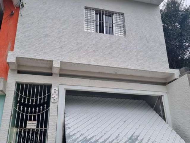 Casa em valor de oportunidade no bairro Paraíso de 2 dormitórios 1 suíte