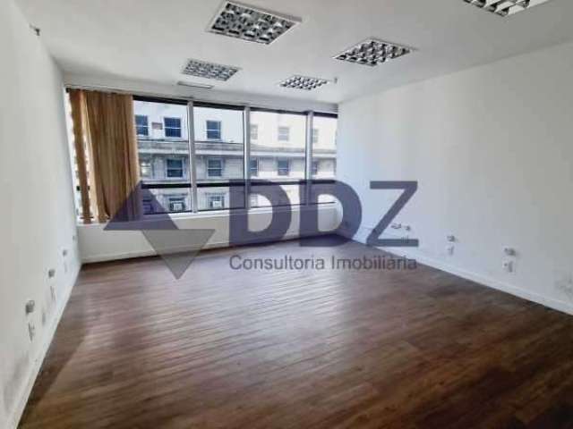 Sala comercial com 1 sala à venda na Rua Assembléia, 10, Centro, Rio de Janeiro, 39 m2 por R$ 175.000