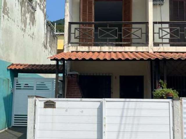 Casa Duplex para Venda em Mangaratiba, ITACURUSSA, 2 dormitórios, 2 banheiros, 1 vaga